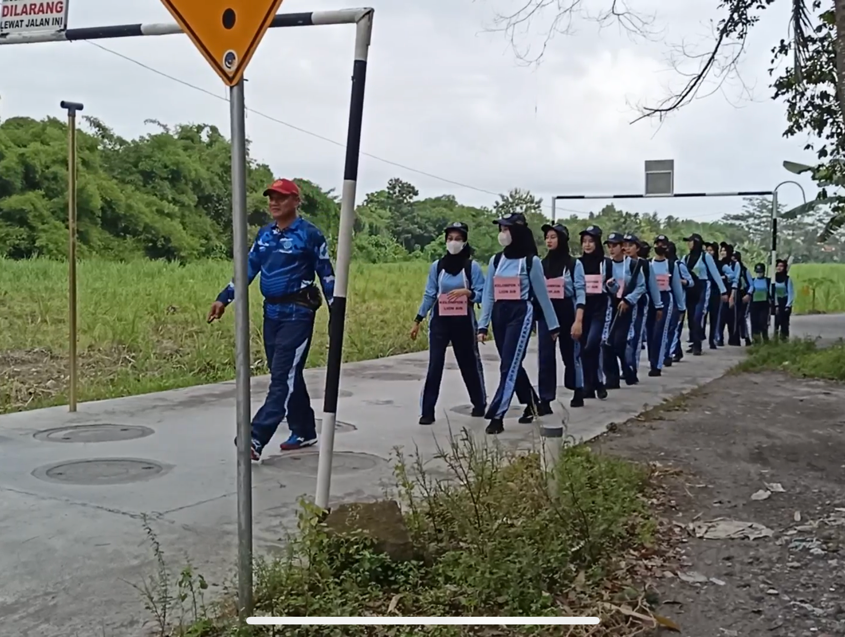 Jalan Bersama Latihan Navigasi SAR